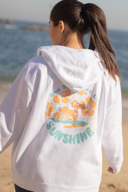 Hoodie "She sparkles like sunshine"🏄🏽‍♀️ Blanco